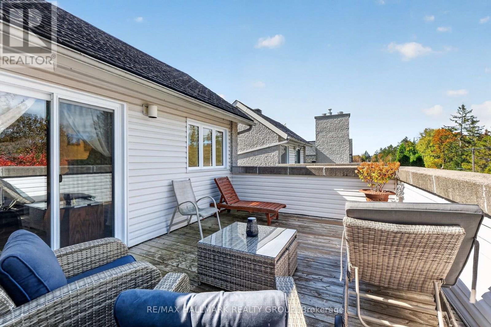 #2 121 MACKAY STREET - Image 39