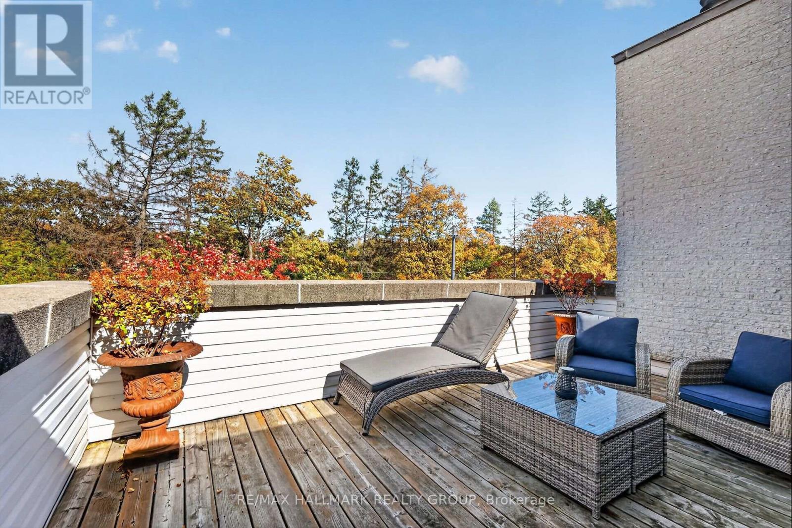#2 121 MACKAY STREET - Image 40