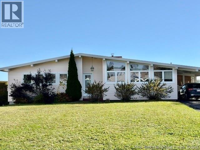 1015 Winton Crescent - 1