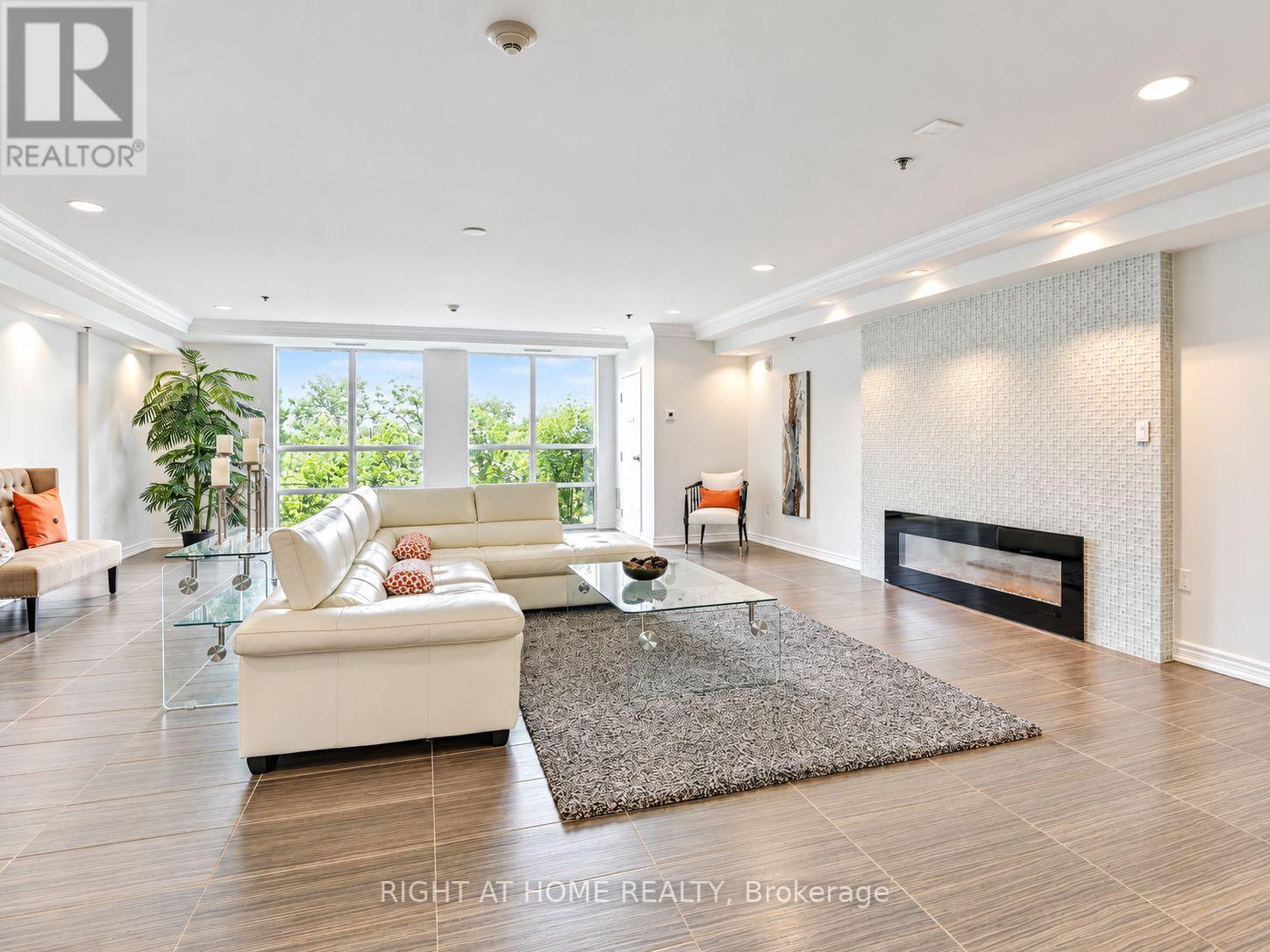#308 1419 COSTIGAN ROAD - 6