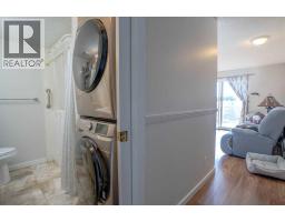 8412, 304 Mackenzie Way SW - photo 21