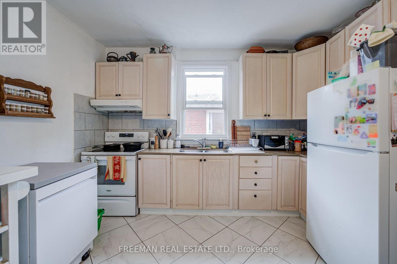 756 EUCLID AVENUE - Image 15
