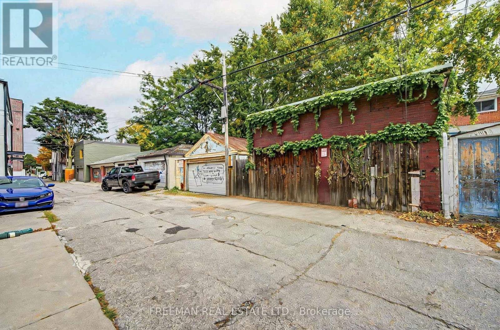 756 EUCLID AVENUE - 30
