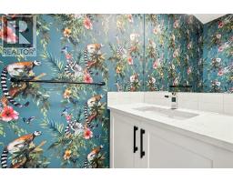4pc Bathroom - 3209 16 Street Sw, Calgary, AB T2T1S6 Photo 16