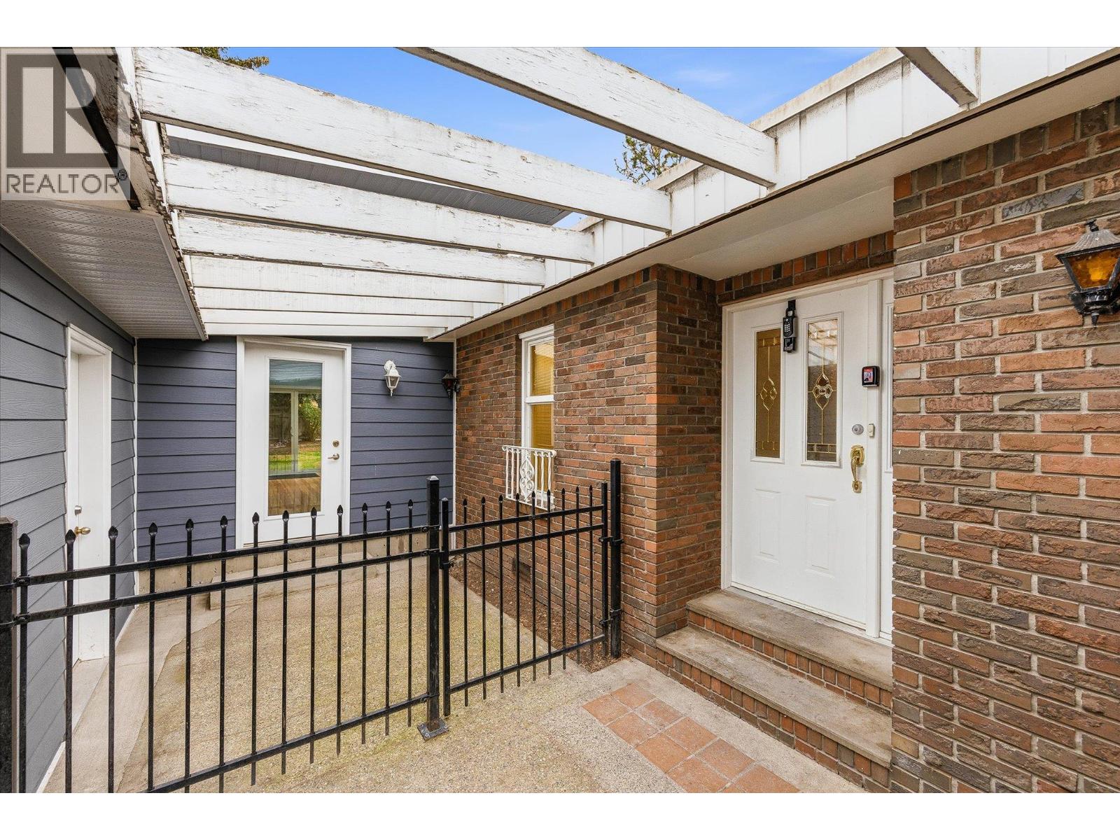 4583 Bonjou Road, Kelowna