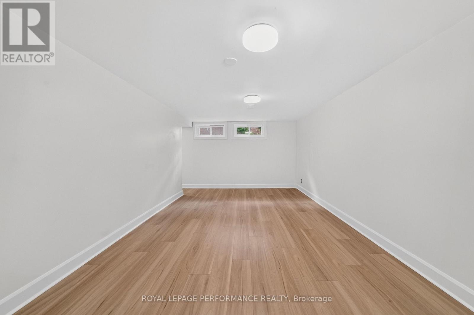 21 MILLBROOK CRESCENT - Image 31