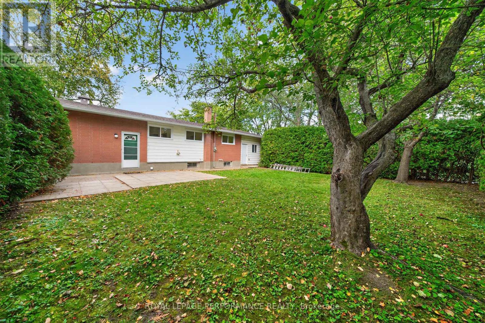 21 MILLBROOK CRESCENT - Image 34