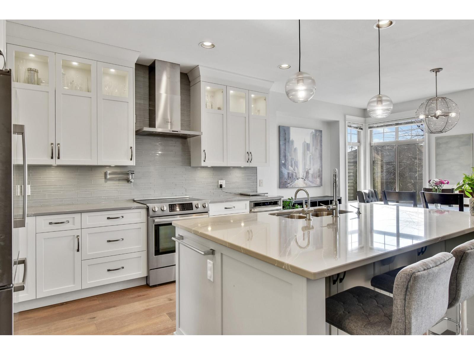 Photo of 31493 SPUR AVENUE 11