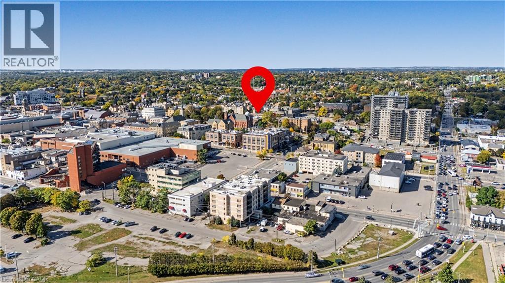 97 Wellington Street — photo 14