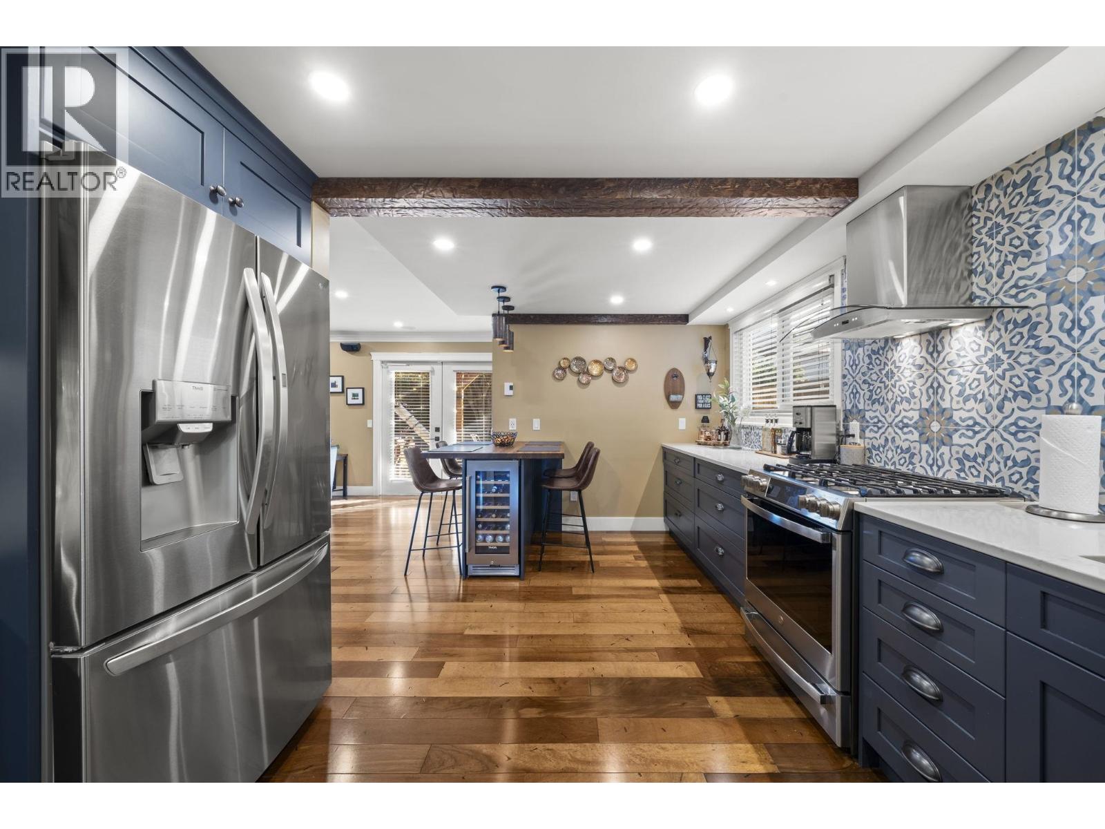 4326 BONAVISTA DRIVE, Richmond