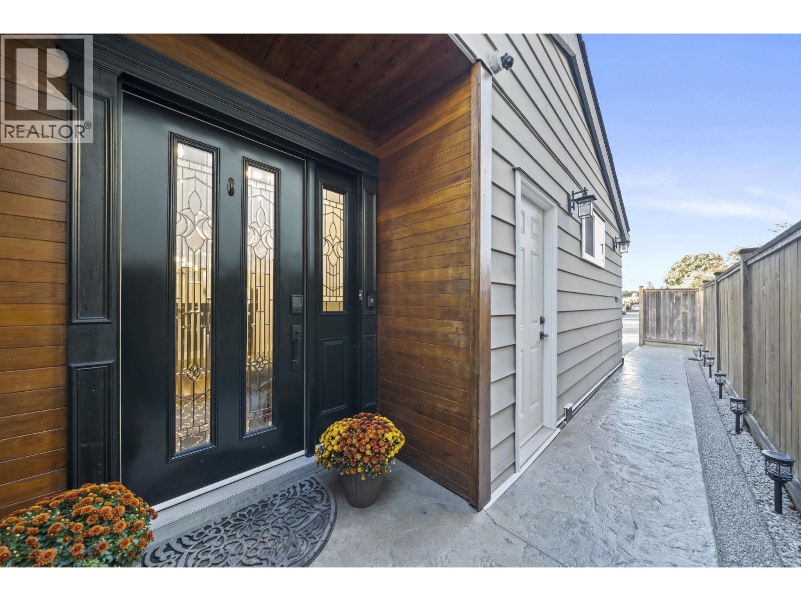 4326 BONAVISTA DRIVE, Richmond
