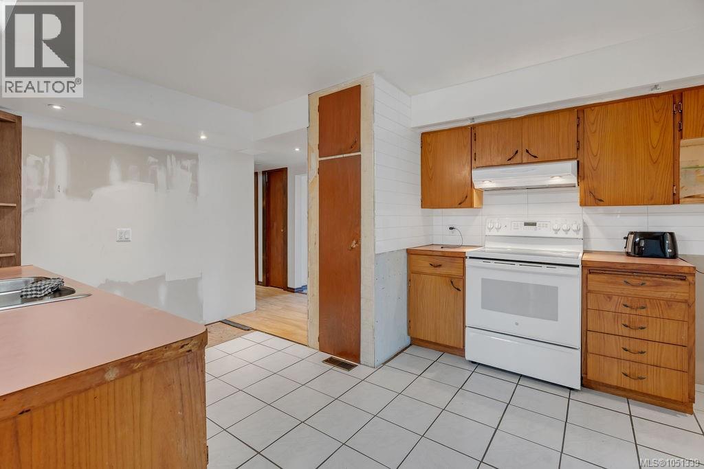 3234 Douglas St, Chemainus