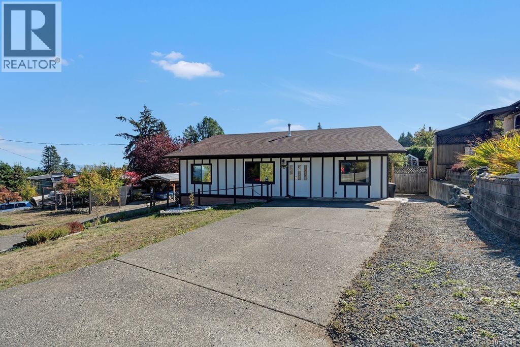 3234 Douglas St, Chemainus