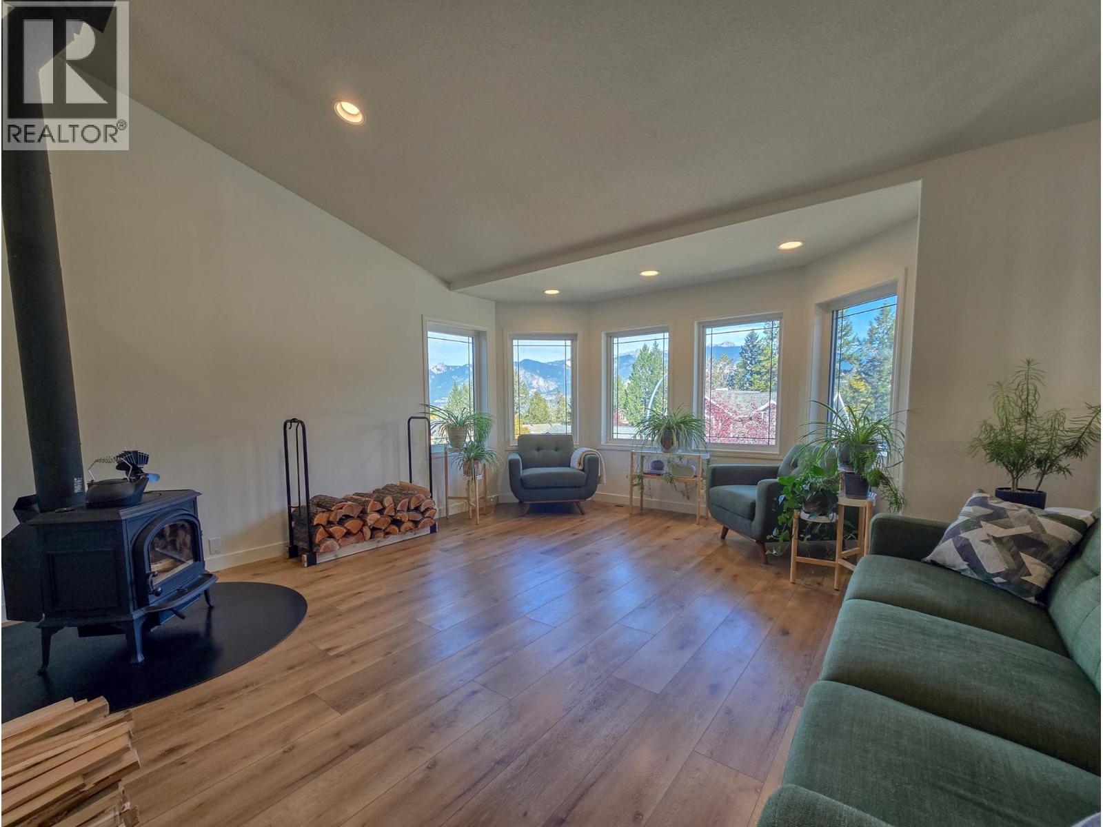 781 WESTRIDGE Drive, Invermere