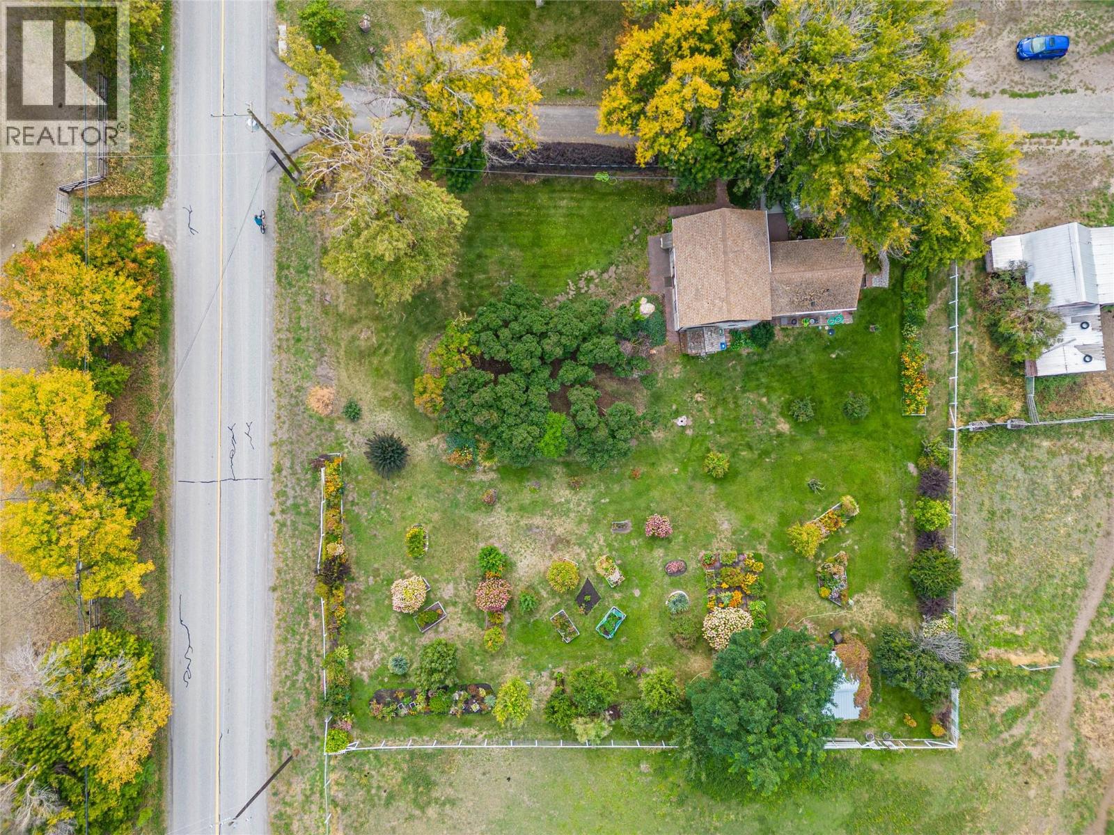 6725 Barnhartvale Road - 28