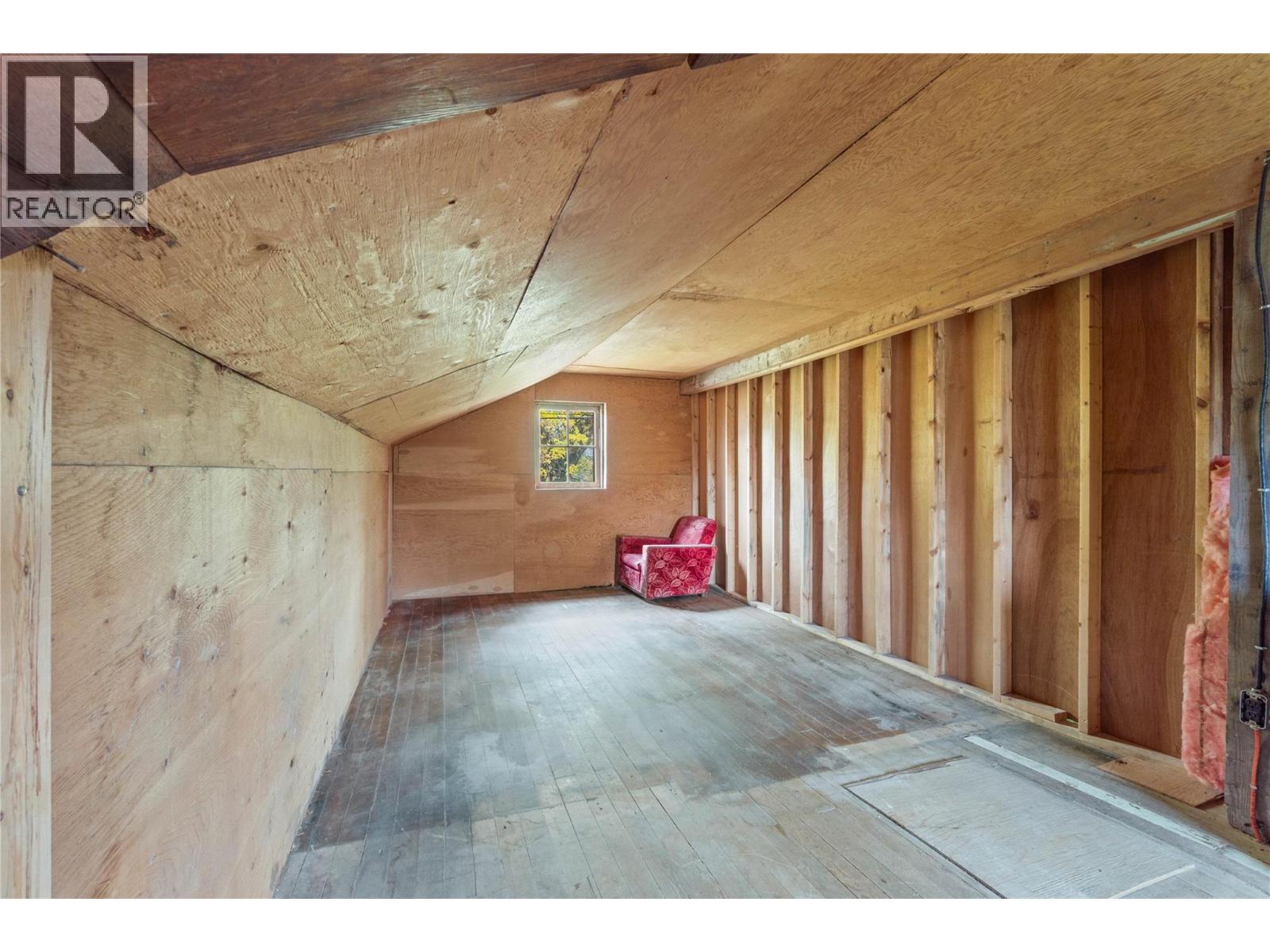 6725 Barnhartvale Road - Image 16