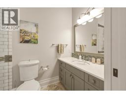 Kitchen - 4200 Short Road, Kelowna, BC V1W1X8 Photo 27