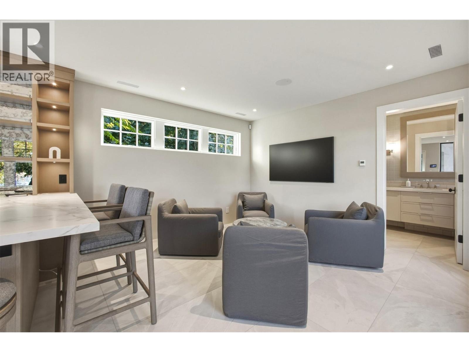 4200 Short Road, Kelowna