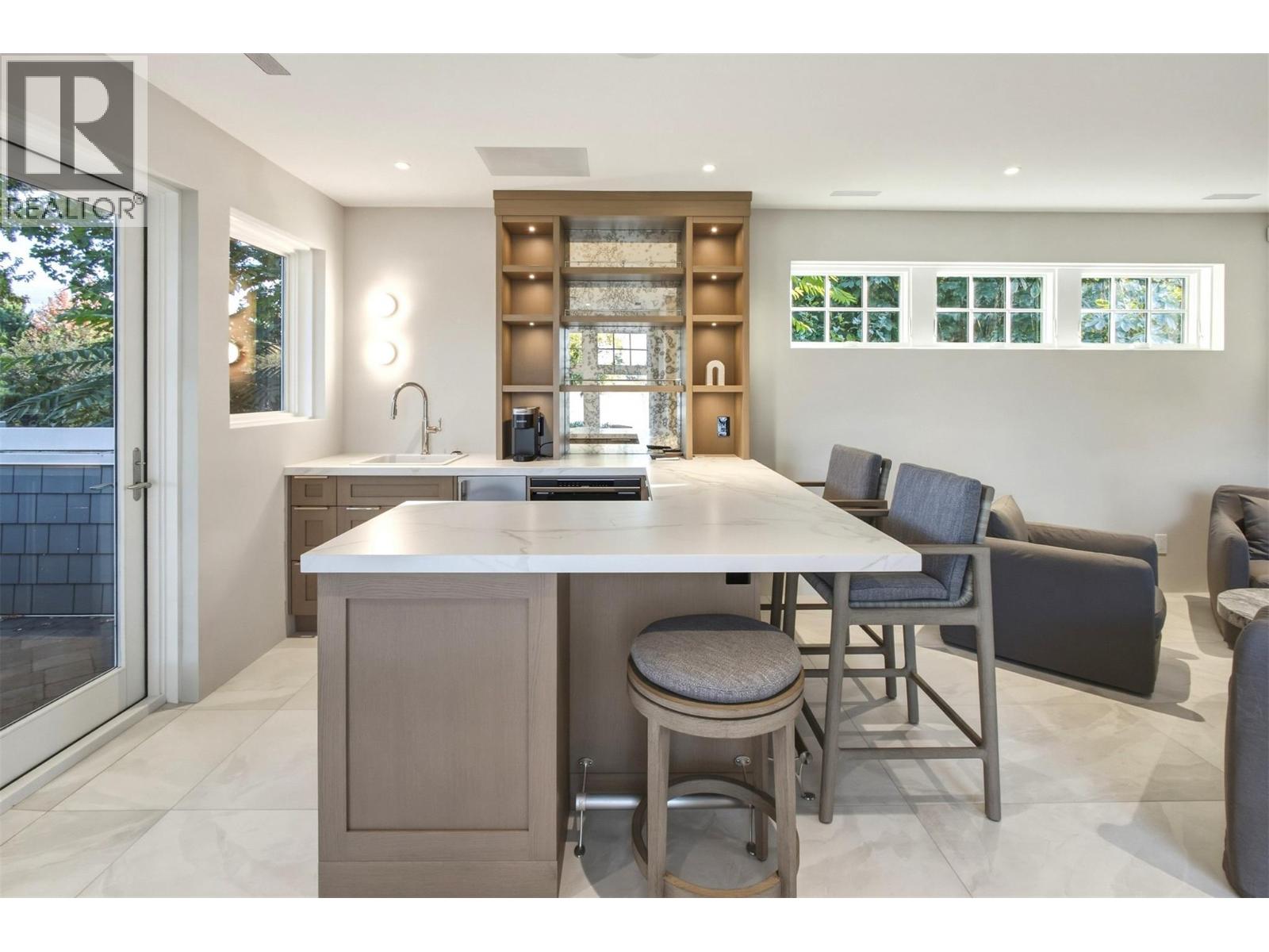 4200 Short Road, Kelowna