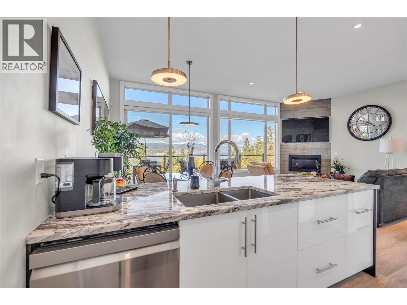 2864 Arawana Road, Naramata