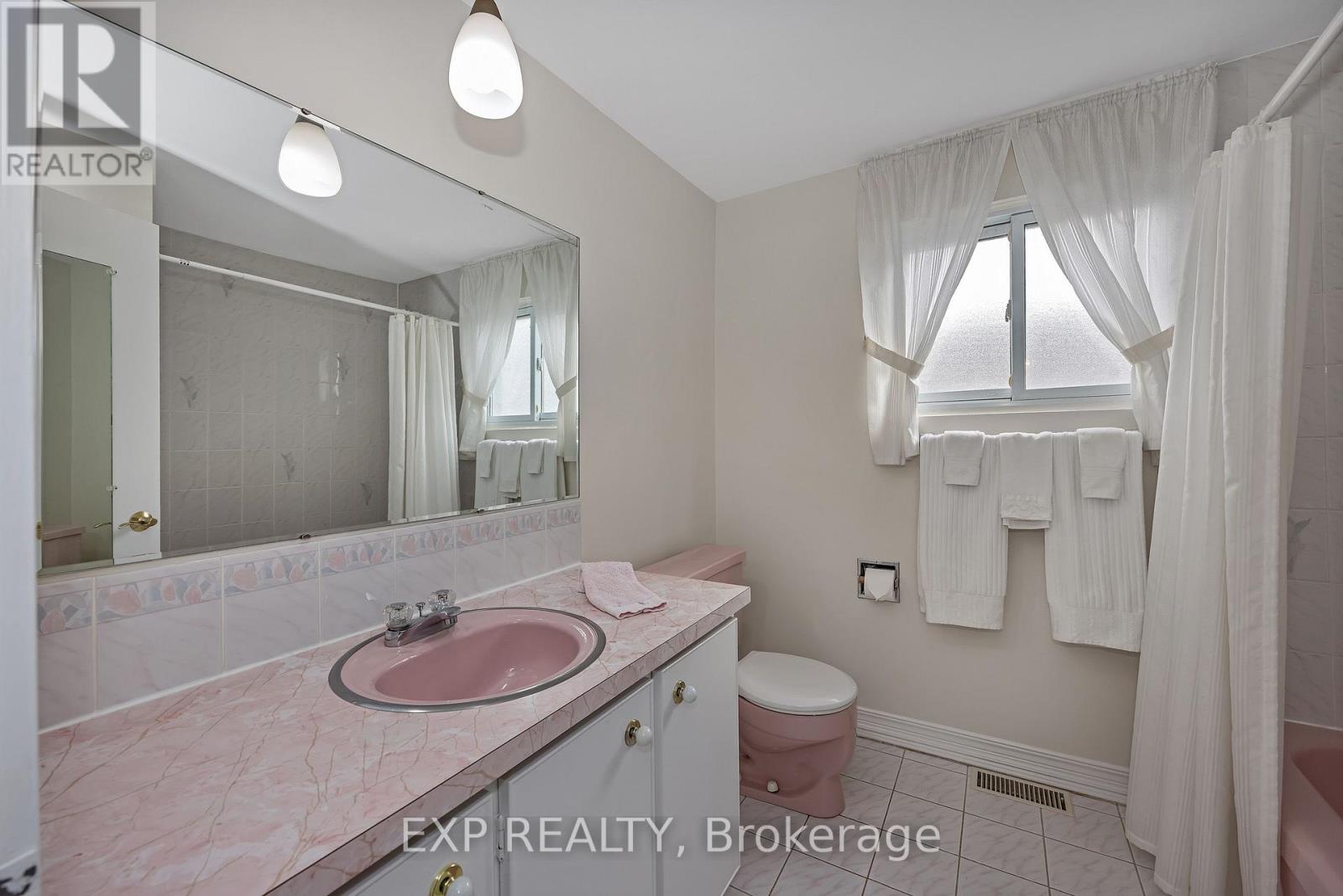 2161 VALLEY DRIVE - 21