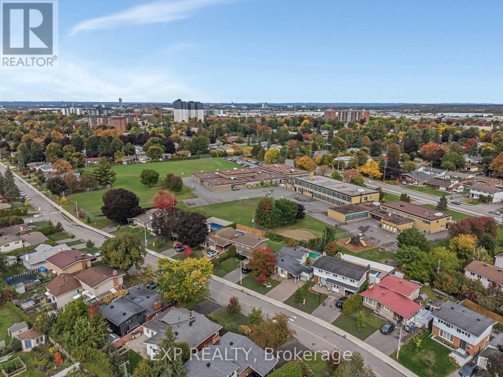 2161 VALLEY DRIVE - 39
