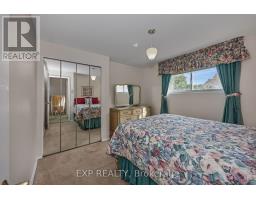2161 Valley Drive, Ottawa, ON K1G2P6 Photo 15