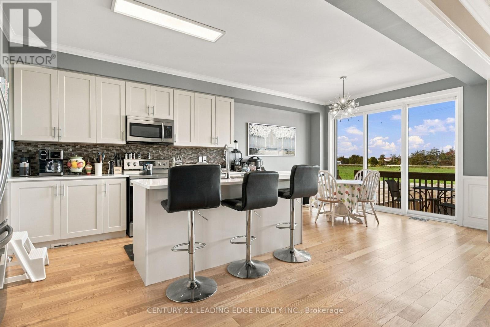 119 YACHT DRIVE - 15