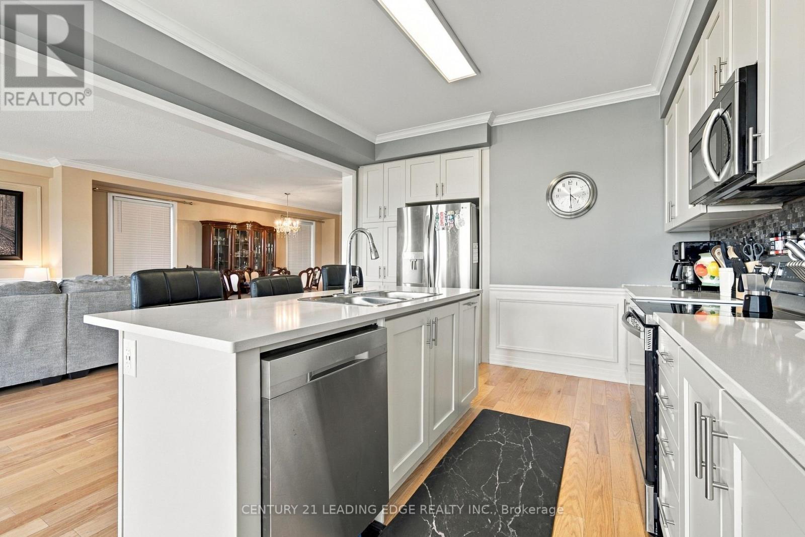 119 YACHT DRIVE - 20