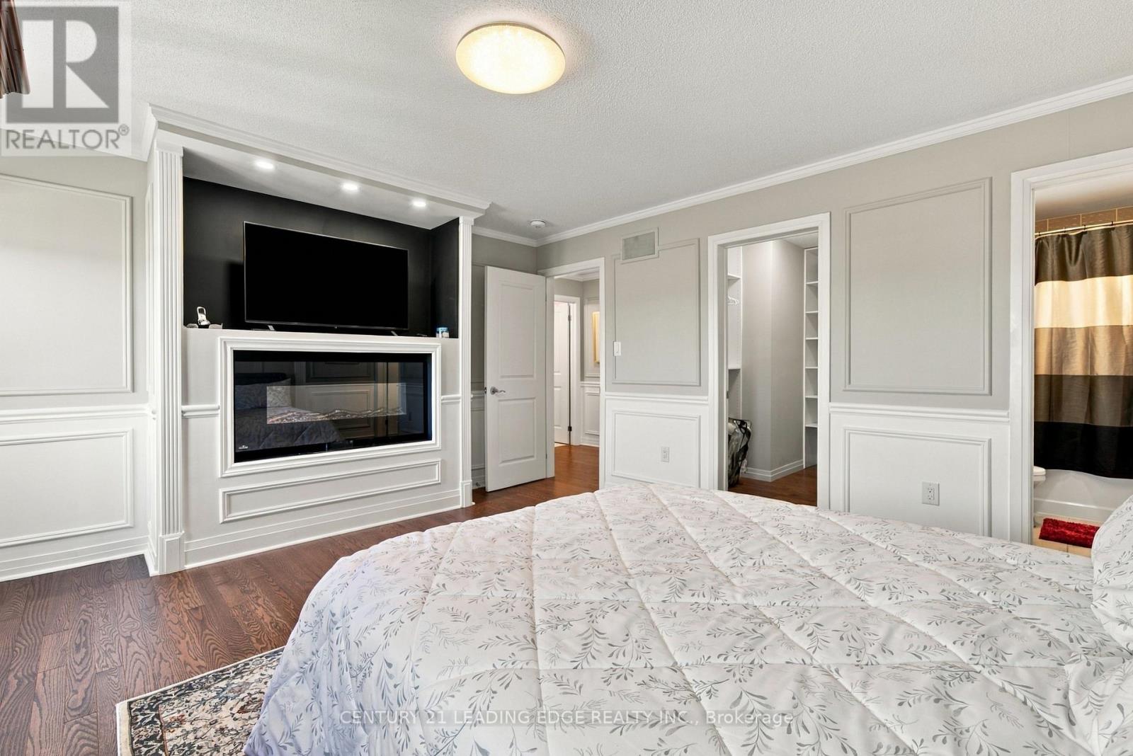 119 YACHT DRIVE - 29