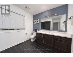Bedroom 3 - 2371 Clearside Court, Pickering, ON L1X2T9 Photo 6