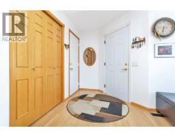 Kitchen - 123 Riverview Circle, Cochrane, AB T4C1K5 Photo 6
