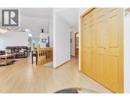 Primary Bedroom - 123 Riverview Circle, Cochrane, AB T4C1K5 Photo 7