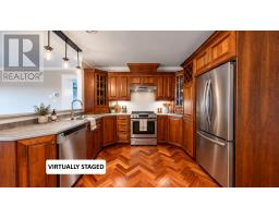 Unit 402 - 115 Forest Road thumbnail 11