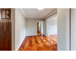 Unit 402 - 115 Forest Road thumbnail 3