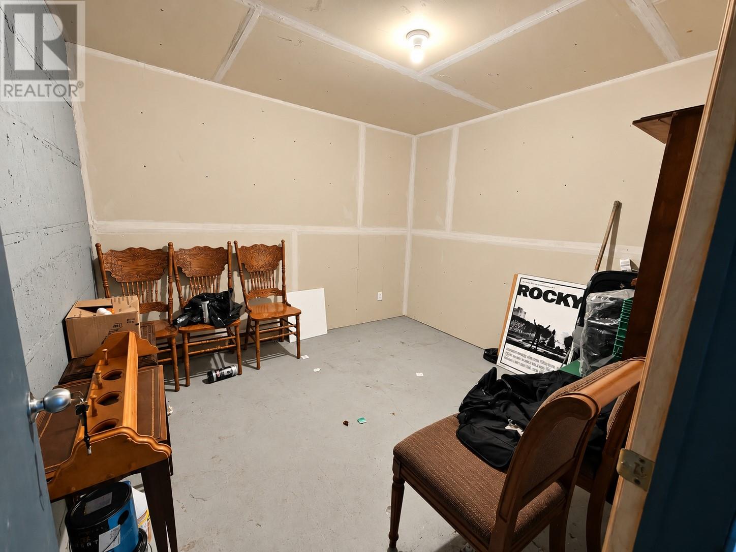 #402 115 Forest Road - 35