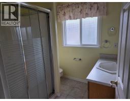 121 S Seventh Avenue, Williams Lake, BC V2G1L3 Photo 9