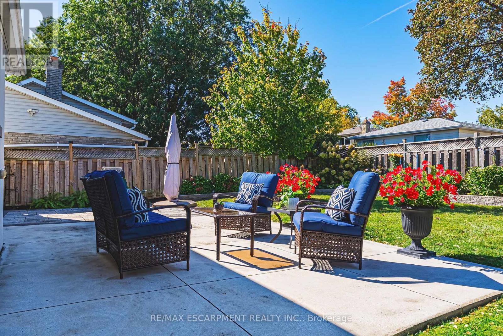 2231 URWIN CRESCENT - 28