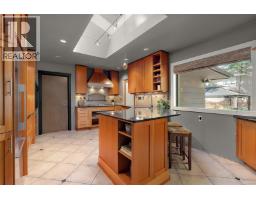 1680 Ash Rd, Saanich, BC V5C4B3 Photo 14