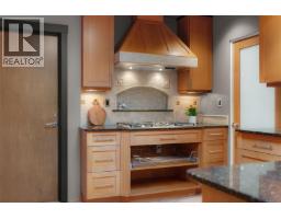 1680 Ash Rd, Saanich, BC V5C4B3 Photo 18
