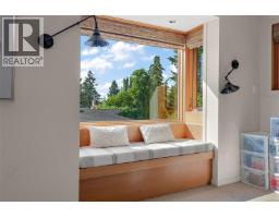1680 Ash Rd, Saanich, BC V5C4B3 Photo 27