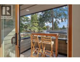 1680 Ash Rd, Saanich, BC V5C4B3 Photo 28