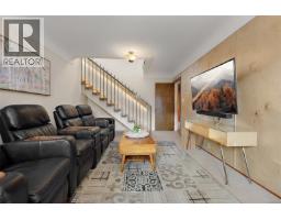 1680 Ash Rd, Saanich, BC V5C4B3 Photo 32