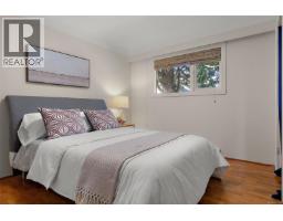 1680 Ash Rd, Saanich, BC V5C4B3 Photo 35