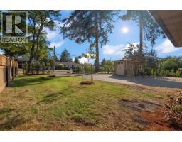 1680 Ash Rd, Saanich, BC V5C4B3 Photo 45