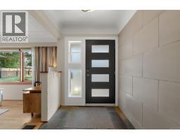 Entrance - 1680 Ash Rd, Saanich, BC V5C4B3 Photo 7