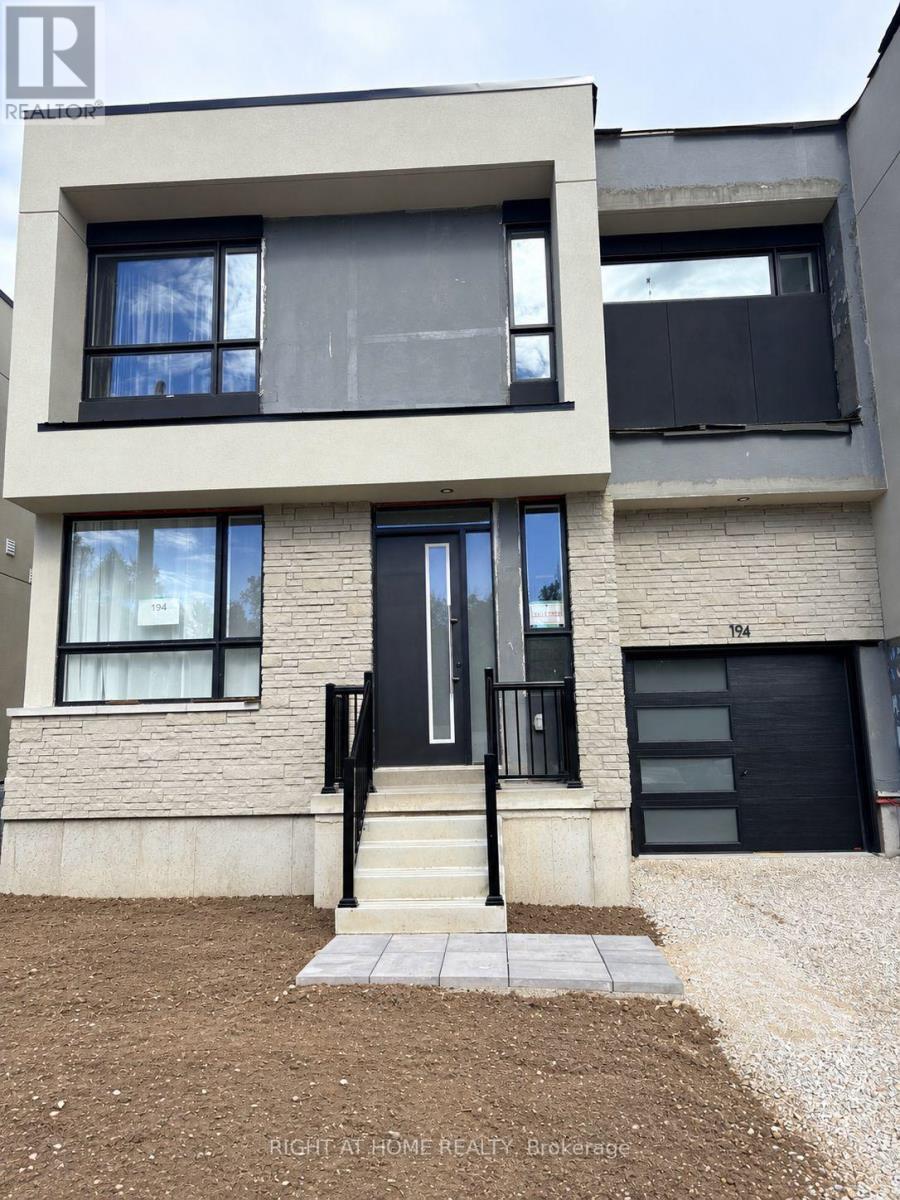 194 STONELEIGH DRIVE, Blue Mountains