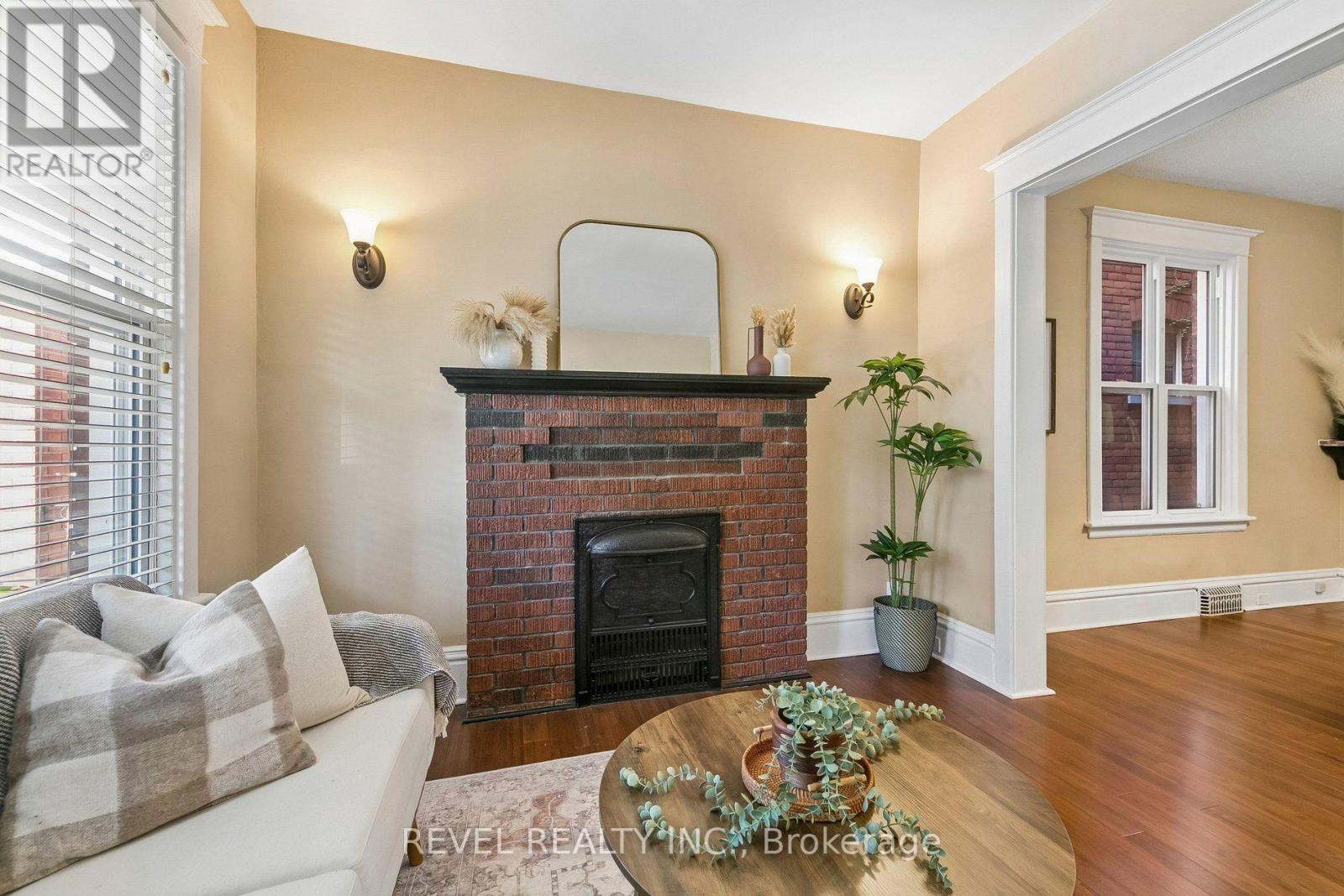 36 Holton Avenue North, Hamilton, ON photo 12