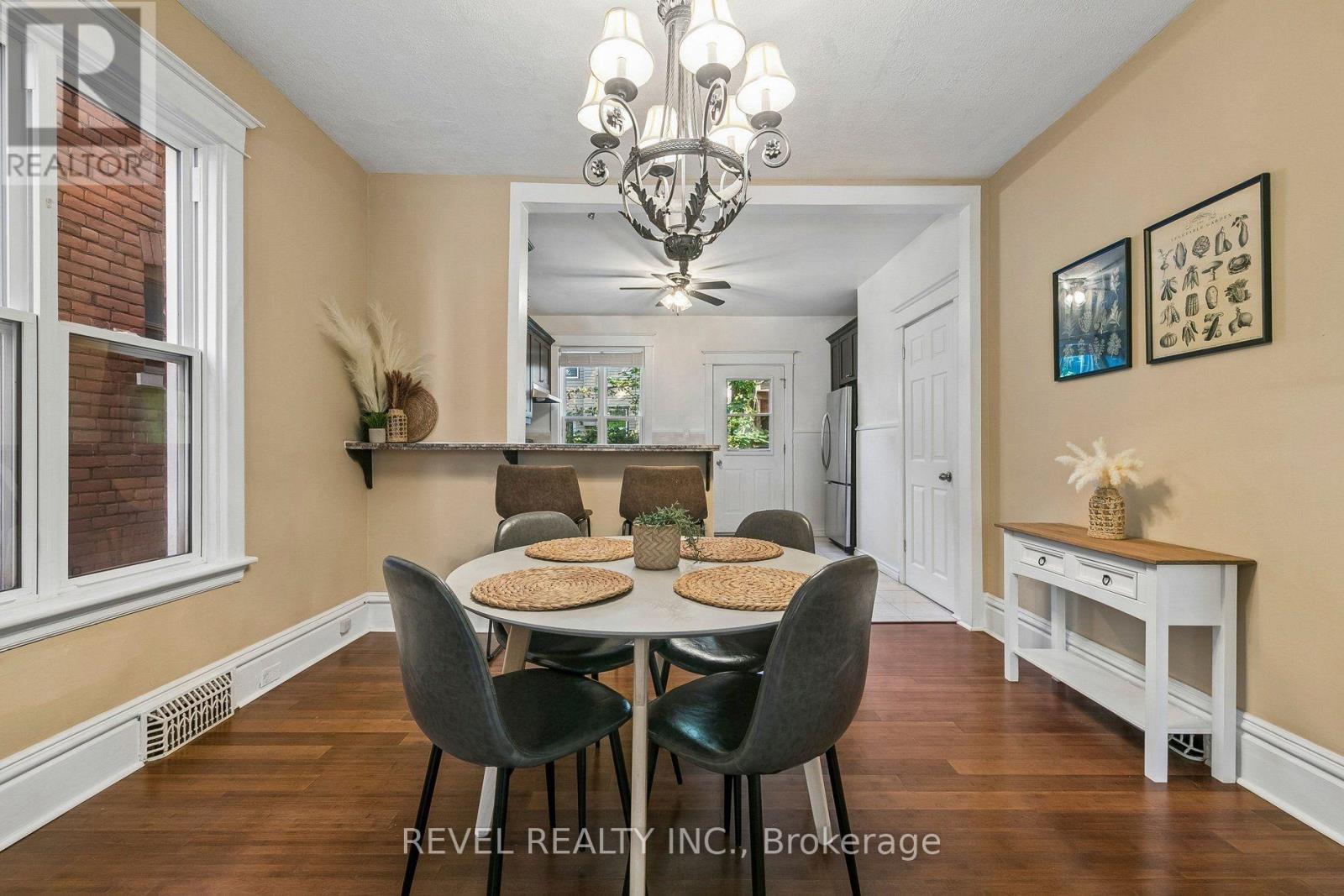 36 Holton Avenue North, Hamilton, ON photo 17
