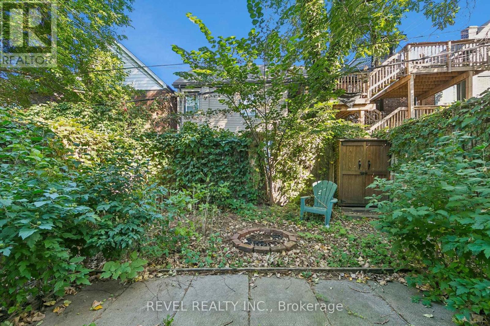 36 HOLTON AVENUE N - 36